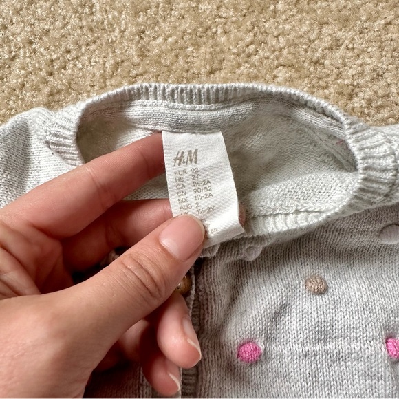 H&M Swiss Dot Knit Cardigan - Picture 4 of 4